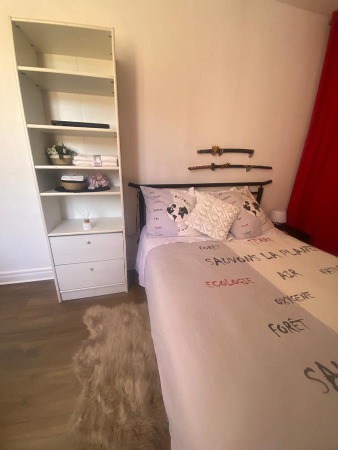 Salle Calme Libourne Buitenkant foto